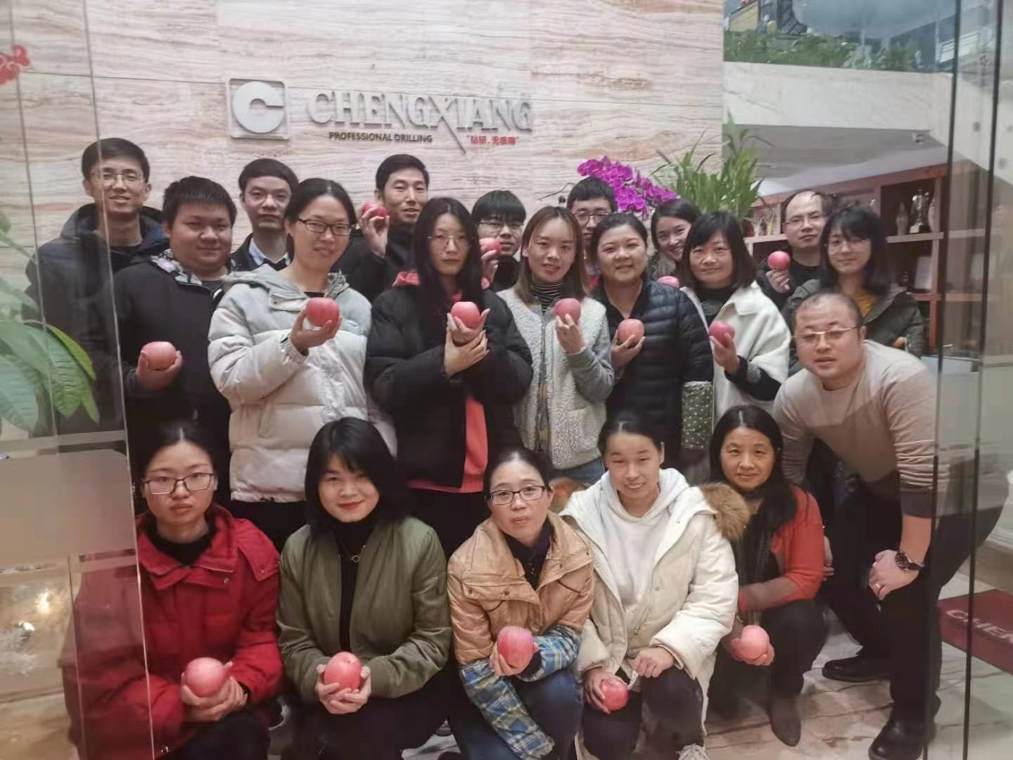 風(fēng)勁帆滿圖新志，砥礪奮進(jìn)正此時